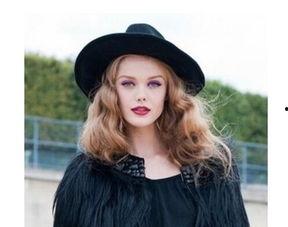 女人发吃瓜图片